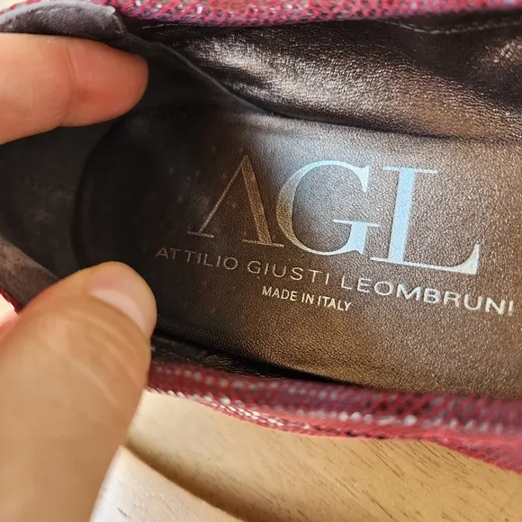 AGL burgundy flats size 40.5