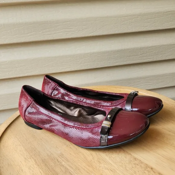 AGL burgundy flats size 40.5