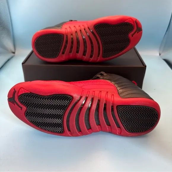 Air Jordan 12 Retro 2025 Flu Game m8 w9.5