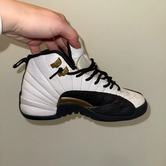 Air Jordan 12 Retro &quot;Royalty&quot; Size 5.5Y
