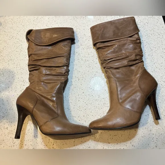 Aldo’s Women’s Frihaga Boots Heels Shoes Size 8.5 (39)