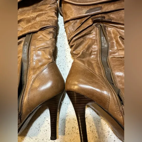 Aldo’s Women’s Frihaga Boots Heels Shoes Size 8.5 (39)