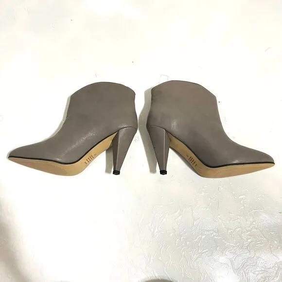 ALIAS MAE Size 6.5US 37EU  Taupe Gray Heeled bootie boots