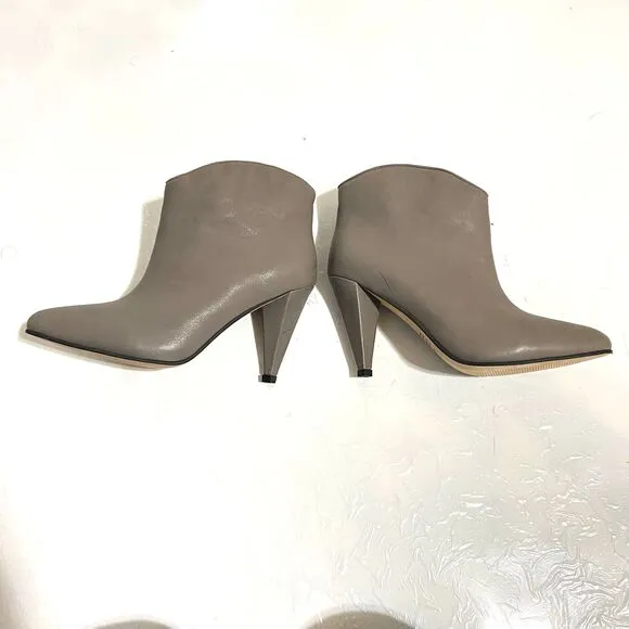 ALIAS MAE Size 6.5US 37EU  Taupe Gray Heeled bootie boots