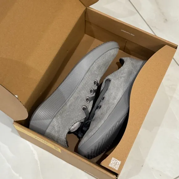 Allbirds Mens Limited Edition Corduroy Runner Go Casual Lifestyle Lace Sneakers