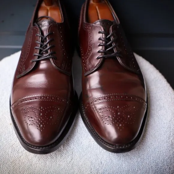 Allen Edmonds 10-D Sanford Burgundy Oxford Mens Dress Shoes