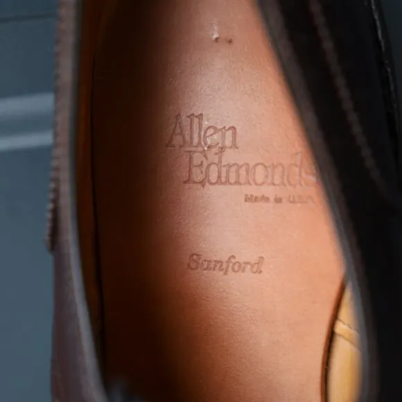 Allen Edmonds 10-D Sanford Burgundy Oxford Mens Dress Shoes