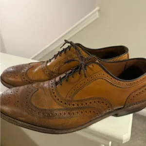 Allen Edmonds McAllister Wingtip Oxford Dress Shoes - Walnut Brown - size 11 1/2