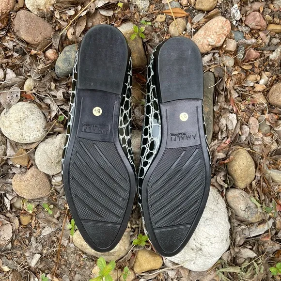 Amalfi by Rangoni Flats Made in Italy. Size 8 1/2 M.