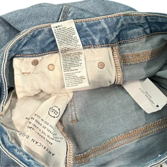 American Eagle Super High Rise Flare Jeans Sz 8 NWT Dark Wash