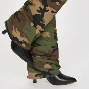 &quot; CAMOUFLAGE IT UP &quot; Knee High Overlay Boots - Camouflage ( BRAND NEW !!…