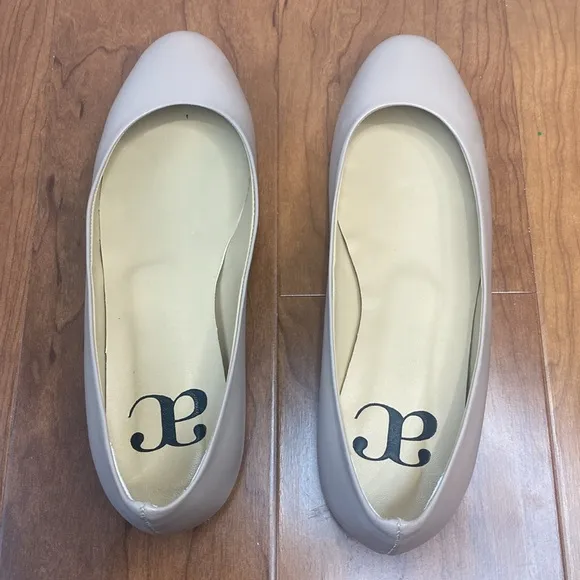 Andrea Carrano Women's Classic Camel Ballet Ballerina Leather Flats Sz 37