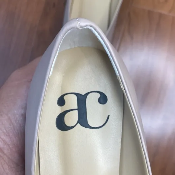 Andrea Carrano Women's Classic Camel Ballet Ballerina Leather Flats Sz 37
