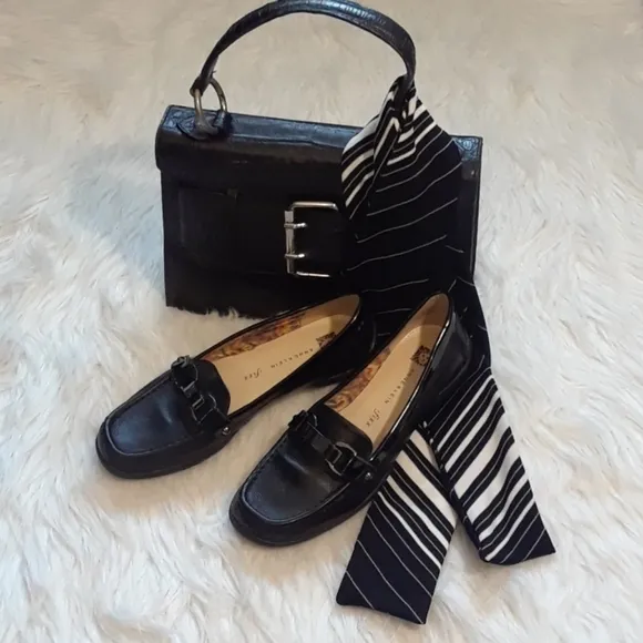 Anne Klein &quot;Cailley&quot; Flats