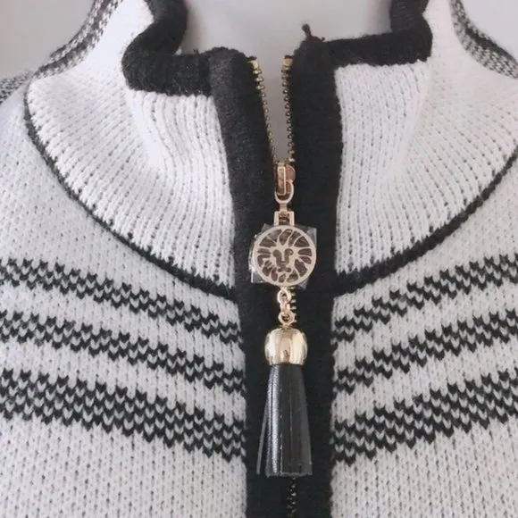 Anne Klein Cape Poncho Sweater Turtleneck Plaid Blk White Size L, New w/Tag $149