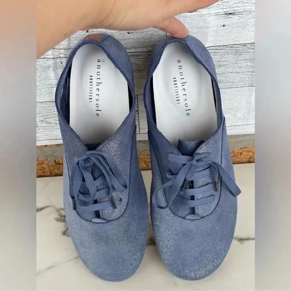 Another sole blue metallic oxfords size 37/7