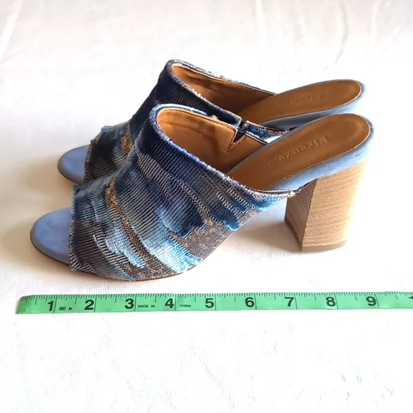 ANTHRO FIRENZE STUDIO Garbo Slip On Velvet Heeled Mules in Blue Size 8.5