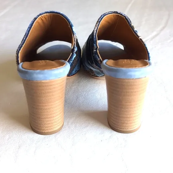 ANTHRO FIRENZE STUDIO Garbo Slip On Velvet Heeled Mules in Blue Size 8.5