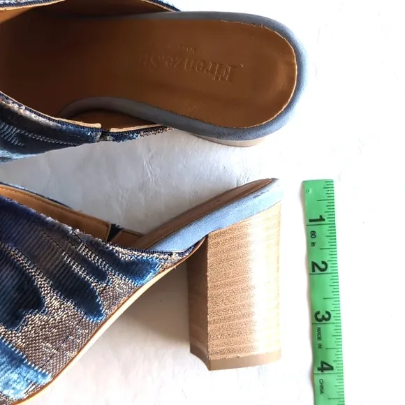 ANTHRO FIRENZE STUDIO Garbo Slip On Velvet Heeled Mules in Blue Size 8.5
