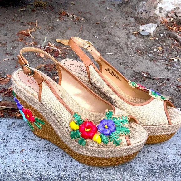 ANTHROPOLOGIE POETIC LICENSE PETAL PUSHER ESPADRILLE PLATFORM WEDGES SZ 8 FLORAL