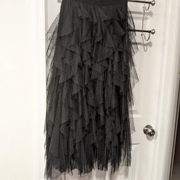 Anthropologie Ruffled Tulle Midi Skirt in Black – Sz M NWOT | Top-Rated