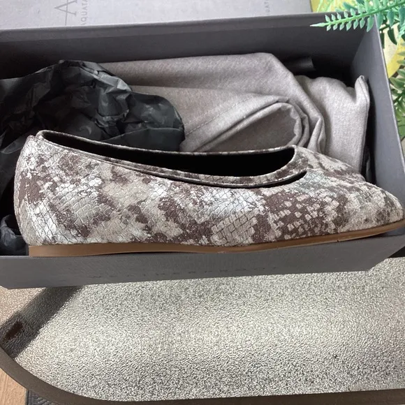 AQUATALIA CIERRA LEATHER METALLIC SNAKE EMBOSSED WEATHERPROOF FLATS NWT SZ 5