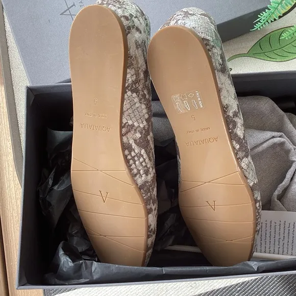 AQUATALIA CIERRA LEATHER METALLIC SNAKE EMBOSSED WEATHERPROOF FLATS NWT SZ 5