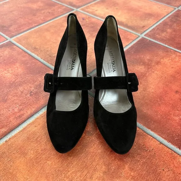 Aquatalia Suede Buckle Strap Closed-Toe Wedges Size 9