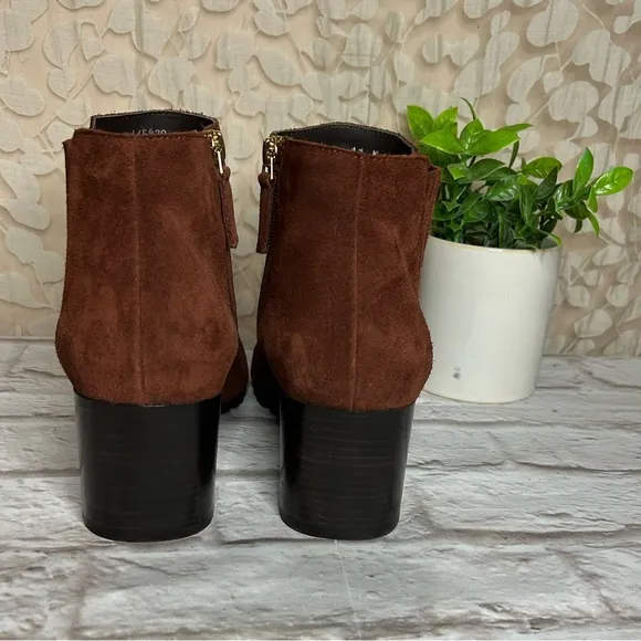 AQUATALIA Weatherproof Block heel bootie Ginger Suede leather Ankle boot Sz 8.5