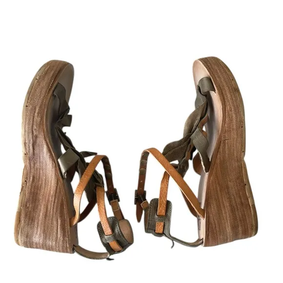 A.S.98 Green and Tan Wedge Sandals with Adjustable Straps Size:39