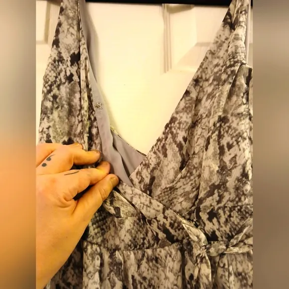 ASTR The Label Grey And White Snakeskin Maxi Wrap Tie Festival Dress-Small