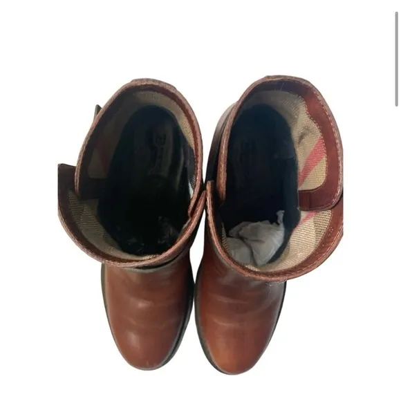 Authentic Burberry brown leather Ankle Boots with box and dust bag