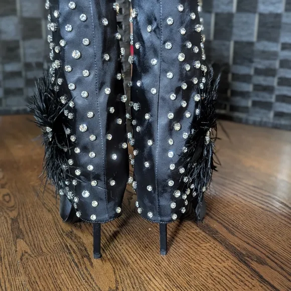 Azalea Wang Black Studded Heeled Boots  Flower Accent 7.5 Fancy NEW w/Box