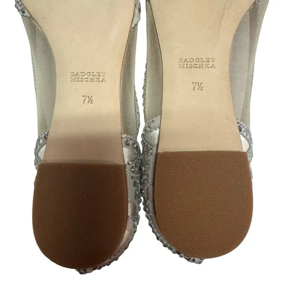 Badgley Mischka Gigi Flat Ivory Satin Pointy Toe Jewel Embellishments Size 7.5