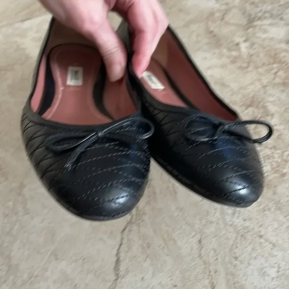 Bally Leather quilted Black Women's Flats