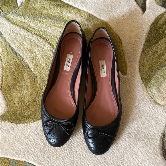 Bally Leather quilted Black Women's Flats