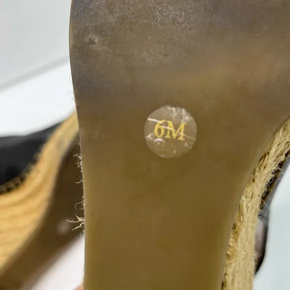 BANANA REPUBLIC Black Leather Espadrille Peep Toe Wedges Size 6
