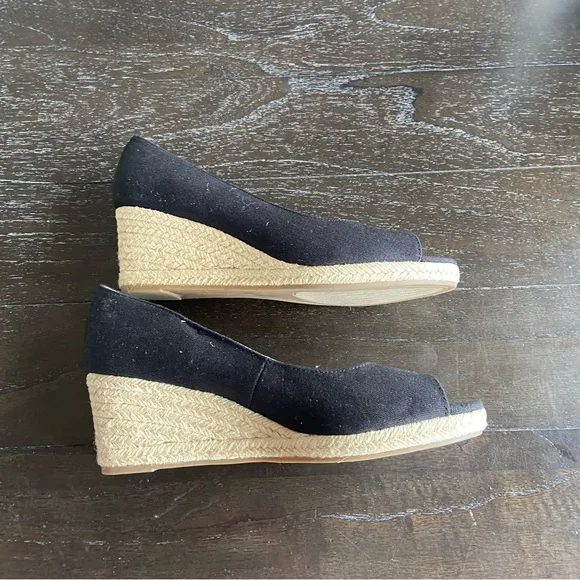 Bandolino Black Espadrille Wedges Size‎ 9M Summer Coastal Peep Toe Pinup