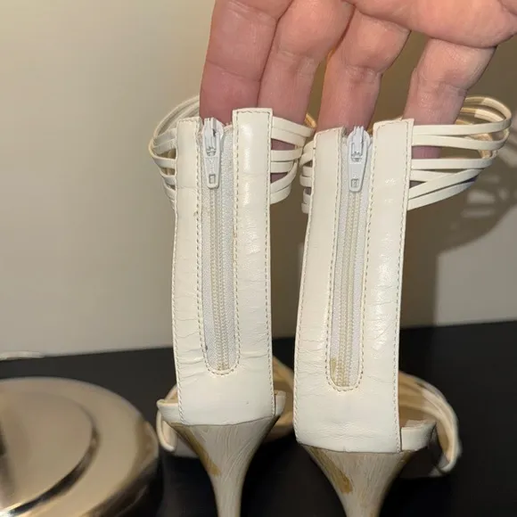 BCBGMaxAzria White Strappy Heels w/ Zip-up Heel and Ankle Wrap Sz 7.5