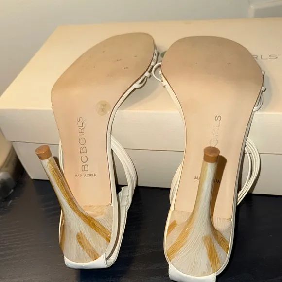 BCBGMaxAzria White Strappy Heels w/ Zip-up Heel and Ankle Wrap Sz 7.5