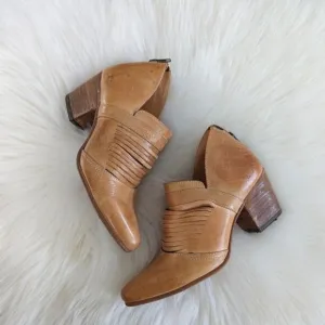 Bed Stu Women's Trough Slip-On Loafer Ankle Boots Rustic Sand tan brown size 7