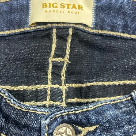 Big Star Maddie Boot Cut Jeans - Size Women’s 31R