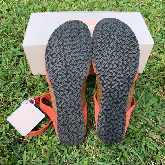 Birkenstock Papillio Lola Sandal in Coral- Limited Edition- Size 41- US 10-10.5
