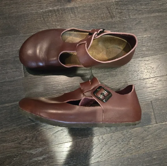 Birkenstock Paris Mary Jane Shoe - Oiled Leather Chestnut Brown - Women's SZ 39
