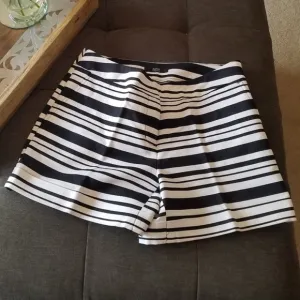 Black &amp; White Stripe Modern Fit Cuffed City Shorts Contemporary