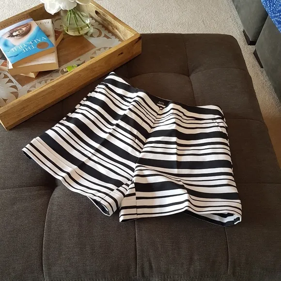 Black &amp; White Stripe Modern Fit Cuffed City Shorts Contemporary