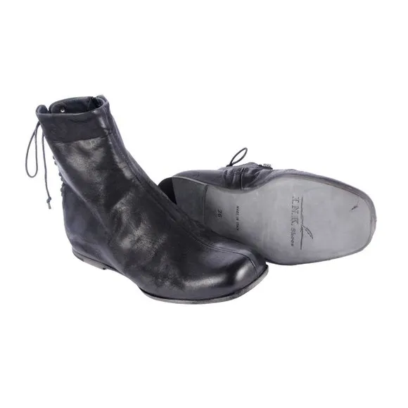 Black Ankle boots in vintage leather by Ink