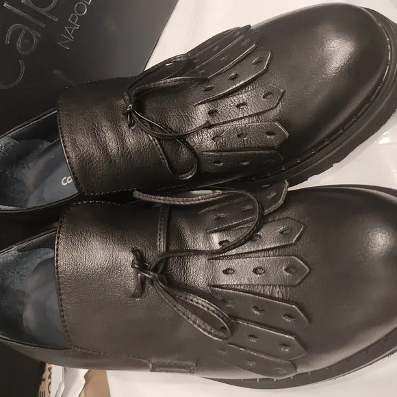 Black Leather Moccasins with Smooth Finish