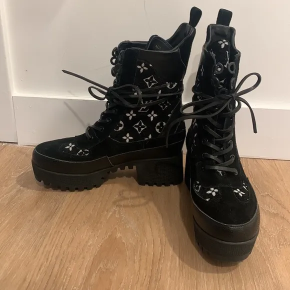 Black velour platform lace up heeled boots