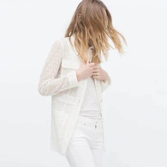 BLOGGER'S FAVE! Zara White Embroidered Jacket Sz S NWT